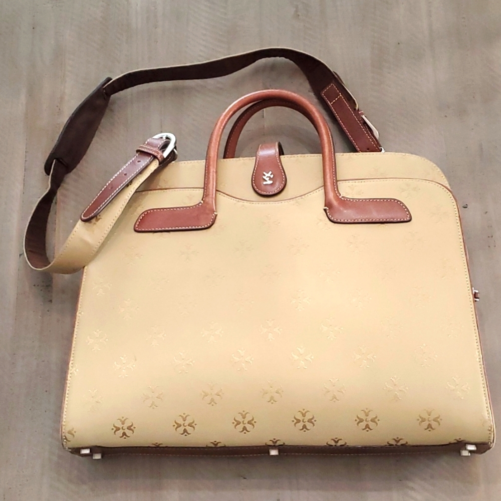 Moonsus 17" laptop carrying case